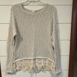 Altar’s State sweater M